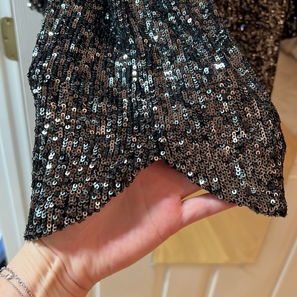 Gunmetal sequin dress.. excellent condition. Worn only once. - Picture 8 of 10
